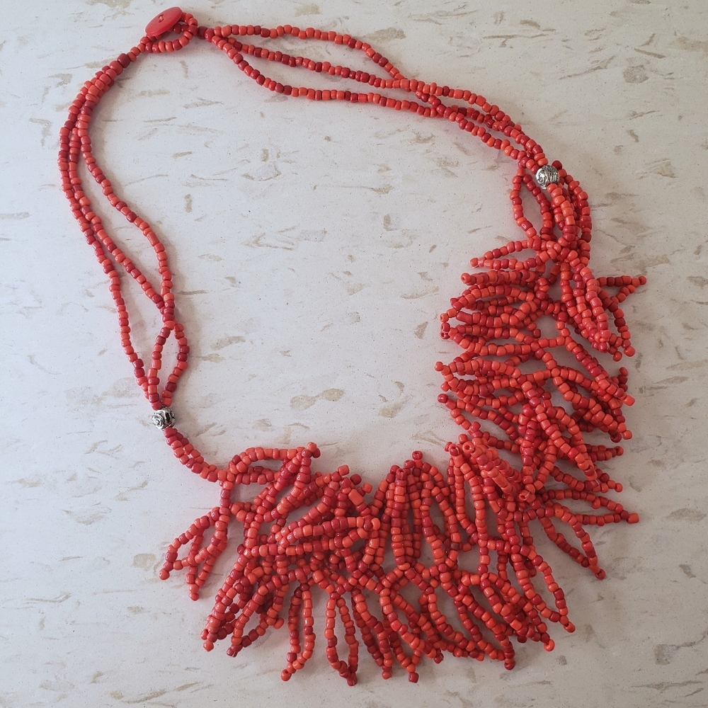 Nemo Coral Seed Beaded Necklace - Picture 6 of 10